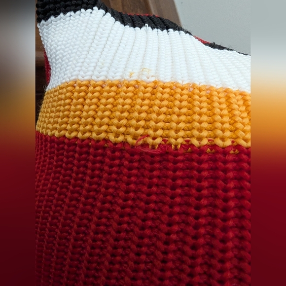 NHL Calgary Flames Hockey Sockey Reversible Toque OS - Picture 11 of 12